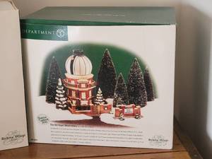 lot 67C image: Department 56 Christmas Village - Heathmore Castle  Old Royal Observatory