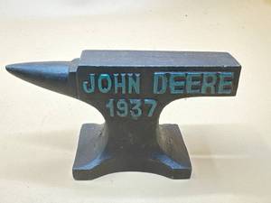 John Deere Metal Anvil 4 12 Inches Wide