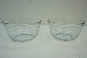 mixing bowls
