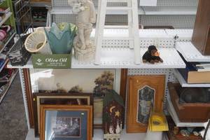 large lot home decor, kitchenware