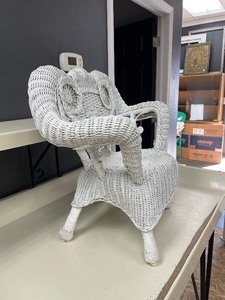 Vintage Childs Wicker Chair...
