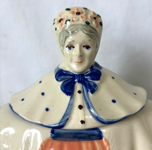 Darling Shawnee Granny Ann Teapot