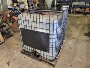 300 Gallon Tote with Approx. 280 Gallons of Waste Oil