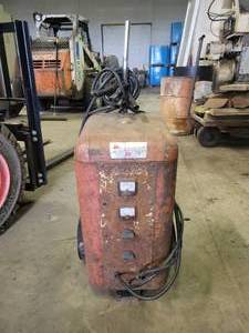 Vintage SOLAR Battery Charger - Made in Bloomington, MN