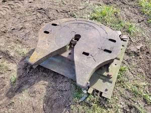 SIMPLEX Fifth-Wheel Plate and Base