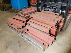 (100)  2.5 x 2.5  x 14 Steel Square Tubing Pieces - All are either 18 or 22 Long -