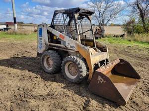 Bobcat 743 Skid Loader - Starts, Runs and Drives - SEE VIDEO