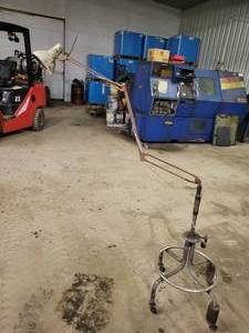 Rolling  Articulating Work light - tested and Works