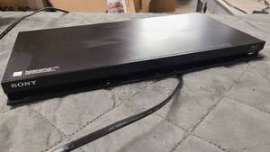 Sony Blu-Ray DiscDVD Player BDP-S370