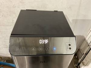 lot 317 image: Brio Moderna Bottom Load Tri-Temp Water Cooler Dispenser