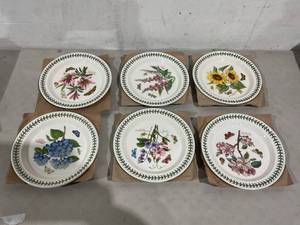 lot 200 image: Set of 6 Portmeirion Botanic Garden Dinner Plates - 10.5