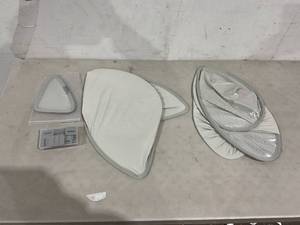 lot 201 image: Roof Sunshade for Tesla Model Y with Triangle Window Sunshades