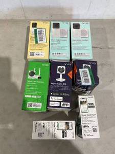 lot 233 image: LOT OF 8 Wyze Cameras and Doorbells