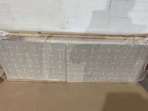 lot 103 image: South Shore Step One Pure White Queen Platform Bed with Storage
