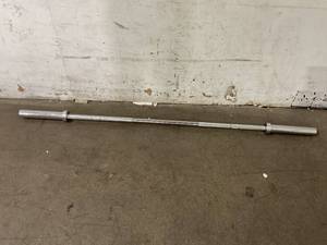 lot 337 image: CAP Barbell 6-Foot Solid Olympic Bar in Chrome