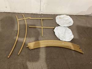 lot 379 image: Pondpm 6.2 ft. Round Gold Backdrop Stand Kit