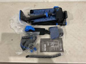 lot 270 image: iWALK3.0 Hands Free Crutch