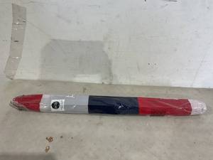 lot 279 image: erda Liberty Stripe Pro Beach Windscreen