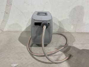 lot 413 image: Giraffe Tools Retractable Garden Hose Reel