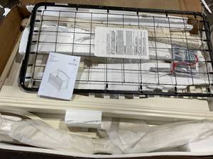 lot 4 image: Million Dollar Baby Louis 4-in-1 Warm White Convertable Crib