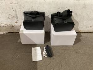 lot 17 image: LOT OF 2 BOBOVR Z6 Virtual Reality Headsets