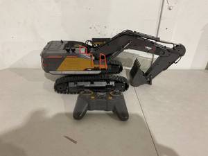 lot 33 image: Item not available - wrong inventory count.