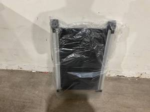 lot 70 image: Telescoping Car Dog Ramp for Large Dogs