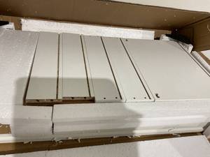 lot 553 image: DEVAISE 3-Drawer Mobile White Wood File Cabinet with Lock