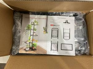 lot 512 image: Metal Plant Stand 5 tier - Black