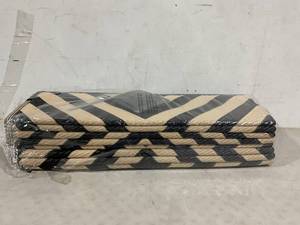 lot 530 image: Ridota Reversible Mats, Outdoor Patio Rugs - Black & Beige