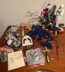 lot 75 image: Collectible Religious Figurine Cross Rosaries Etc.