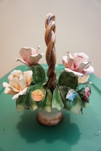lot 52 image: Collectible Vintage Italian Nuova Capodimonte Porcelain Hand-made Rose Bouquet Flowers Basket