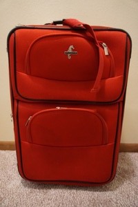lot 76 image: Luggage ATLANTIC Large Red