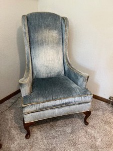 lot 9 image: Vintage MCM Furniture SILVER CRAFT Blue Upholstered Wing-Back Chair...Chair 2 of 2