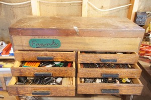lot 119 image: Garage Vintage Wood Tool Chest and Contents