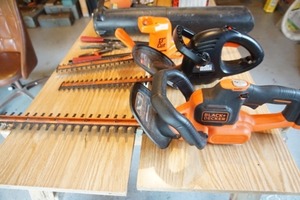 lot 100 image: Lawn Care (3)Black and Decker Tree Bush Hedge Trimmers and (2)Pruners