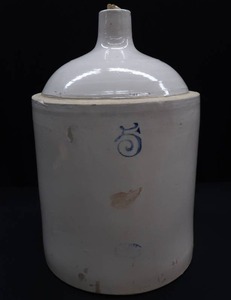 lot 31 image: 5 GALLON RED WING CROCK