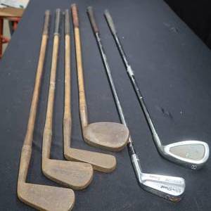 lot 37 image: ANTIQUE SPALDING BROS. DUNDEE IRONS 1920S