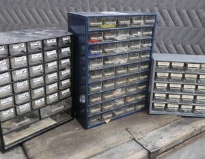 lot 57 image: SERIOUS STORAGE AND ITEMS