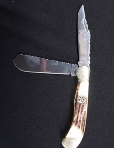 lot 108 image: TEXAS RANGER 175TH ANNIVERSARY KNIFE WITH SHEATH