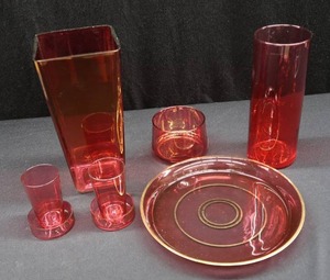 lot 112 image: LOT OF CRANBERRY GLASSVERY PRETTY