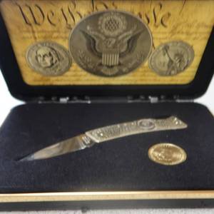 lot 93 image: CONSTITUTIONAL ANNIVERSARY 1787-1987 KNIFE AND COIN SET