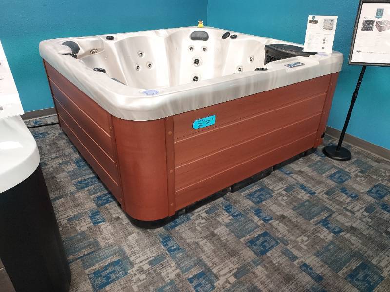 Valhalla Spas & Pools Hot Tub Liquidation NO RESERVE AUCTION! KBID