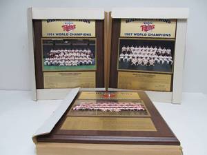 lot 17 image: Mint Condition MN TWINS Team Plaques - 1965, 1987 & 1991