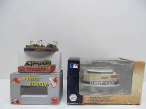 lot 18 image: 3 Minnesota Twins Baseball Stadium Display Models