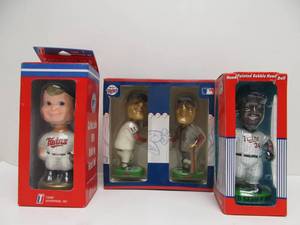lot 24 image: Group of Brand New MN TWINS Baseball Bubblehead Figures - Legends of The Park