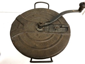 lot 68 image: Primitive Antique Universal Bread Maker