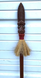lot 87 image: Excellent Hand Carved Maori StaffSpear