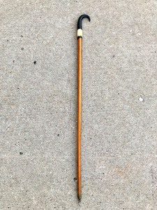 lot 88 image: Antique Walking Stick wTalon or Claw Handle