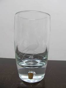 lot 135 image: Excellent Vintage Deco Etched Johans Fors Sweden Heavy Glass Vase